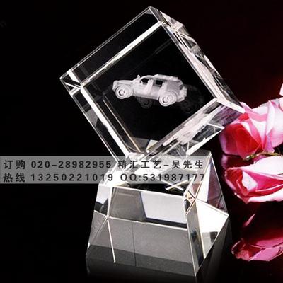 石油行業(yè)的專屬心意 水晶內(nèi)雕紀(jì)念品的多元應(yīng)用與定制方案